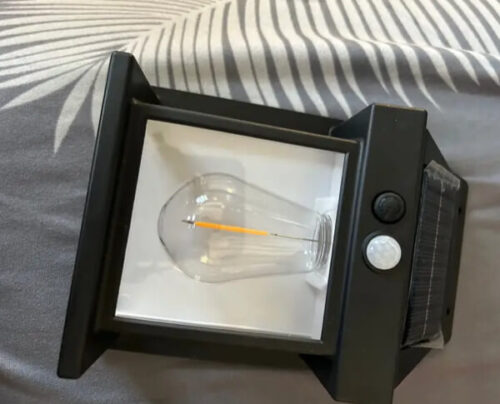 Napelemes kültéri lámpa – nincs szükség vezetékezésre | FLUXLAMP photo review