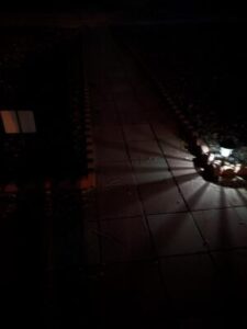 Napelemes szúnyogriasztó lámpa – 2 darabos csomag, UV, 8-12 órás üzemidő | SOLARBUZZ photo review