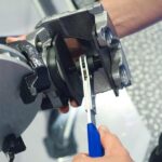 360°-ban forgatható féknyereg-szerszám | CALIRAT - Image 2