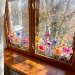 Élénk virágmintás ablakmatrica | FLORASTIK - Image 2